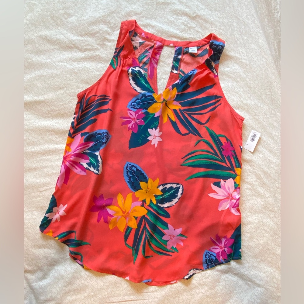 NWT Old Navy coral sleeveless v-neck floral top